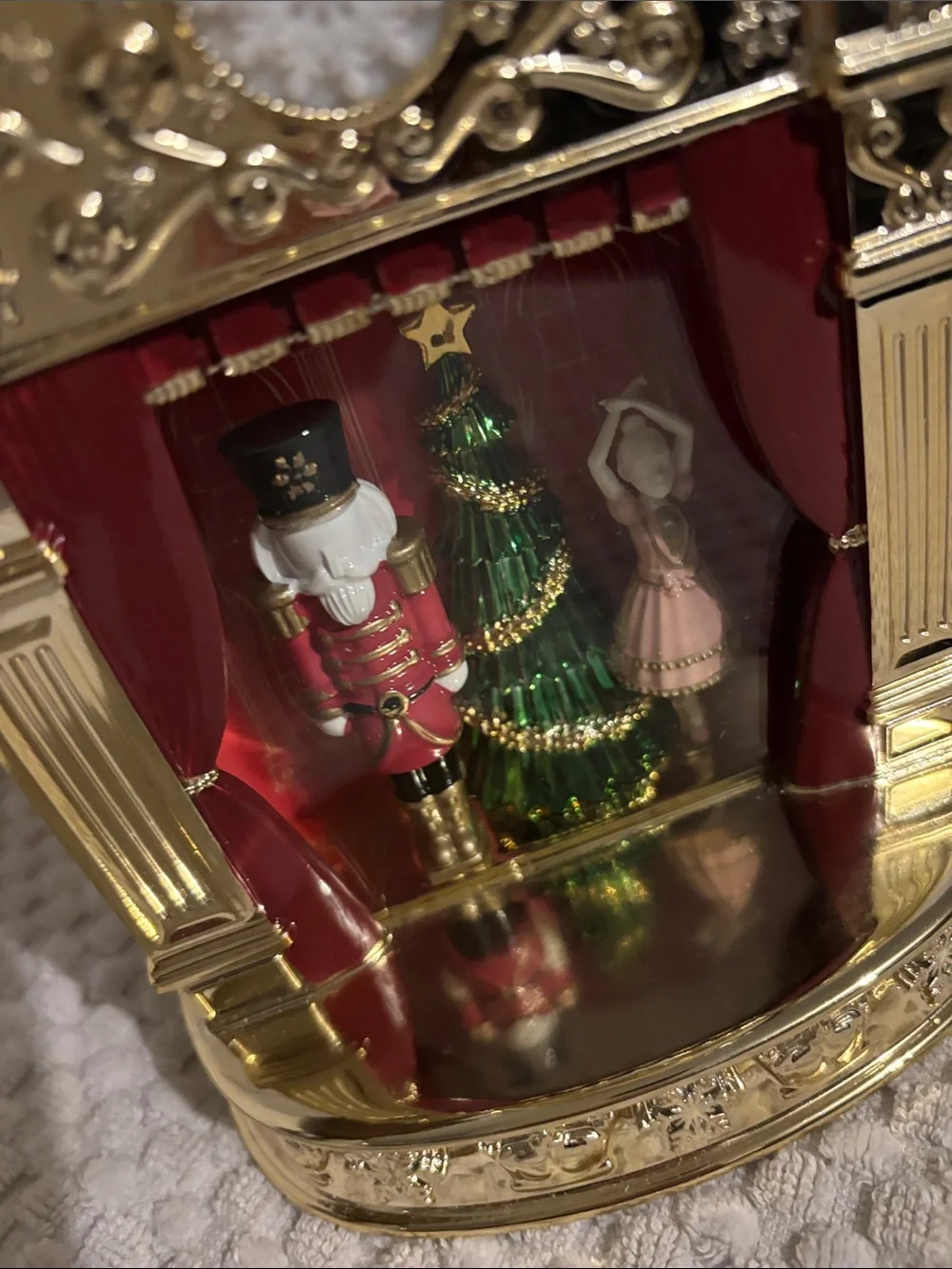 Bath & Body Gold tone Nutcracker lightbox candle holder NWT